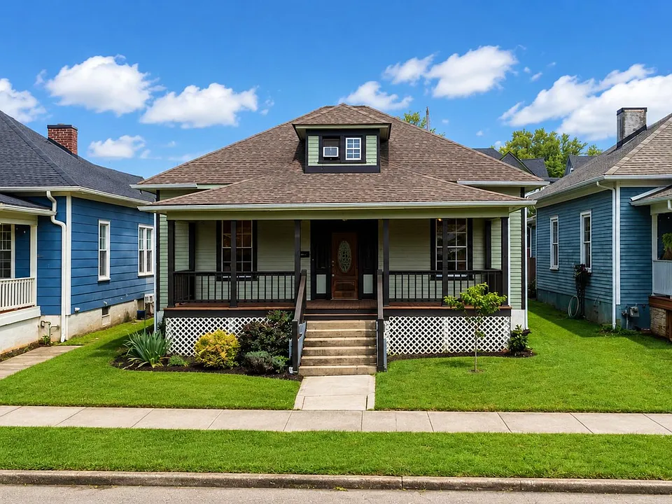 1011 Gratz St
