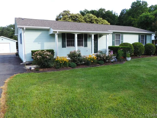 103 Monroe St, Montross, VA 22520