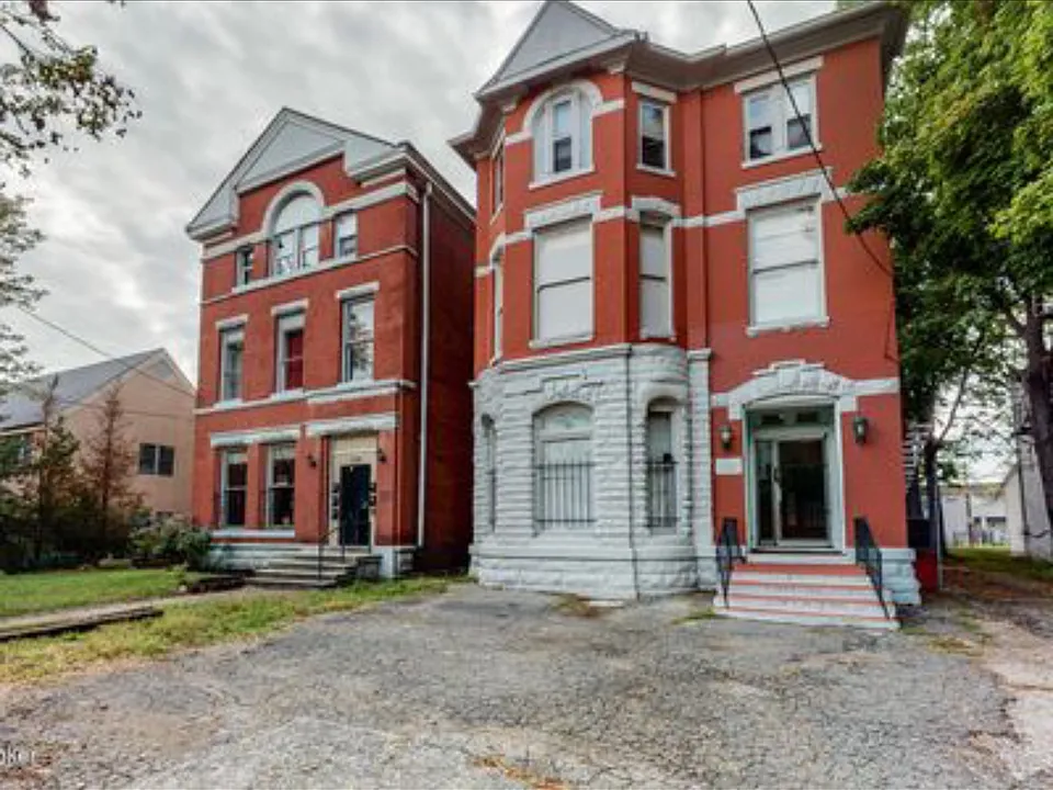 936 S 1st St #4