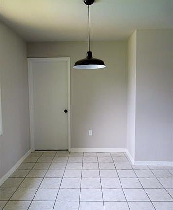 4th image of 1583 Maura Pl