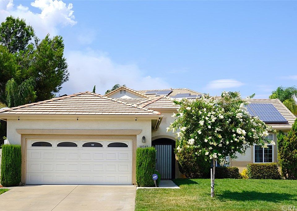 1st image of 39740 Bonaire Way