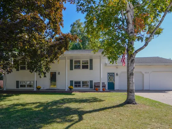 537 Edward Dr, Green Bay, WI 54302