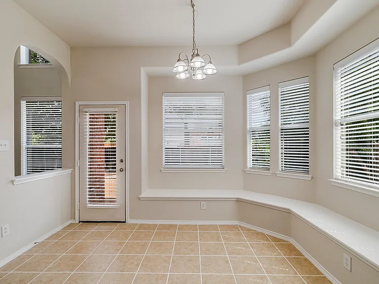 11570 Beeville Dr — Photo 23