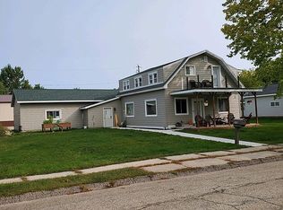 315 E Bay Shore St, Marinette, WI 54143