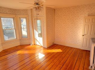 13 Wright St, Stoneham, MA 02180