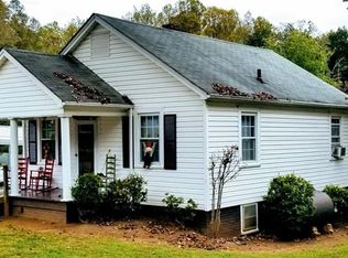 1715 N Davis Ave, Newton, NC 28658