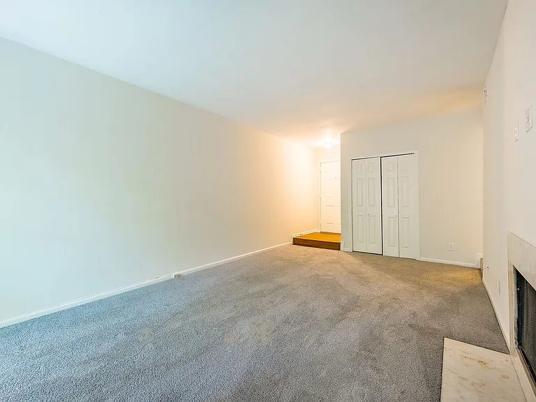 19 Pickering Ct #1 — Photo 6