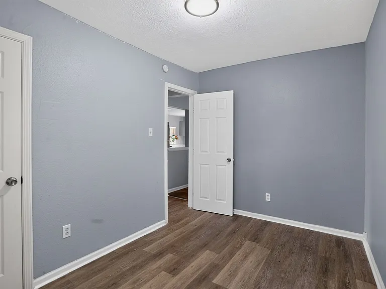 2827 Bobville Rd — Photo 17