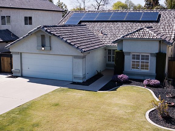 2nd image of 8506 Blue Heron Dr