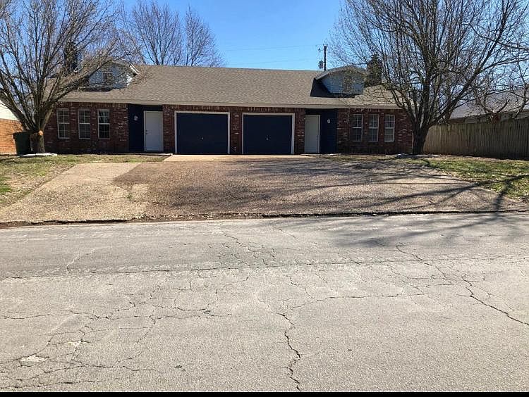 1st image of 1127 S 26th St