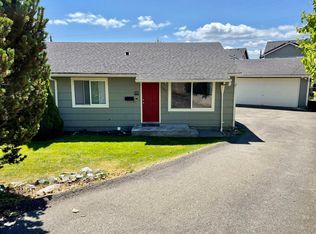 1047 Callahan Dr, Bremerton, WA 98310