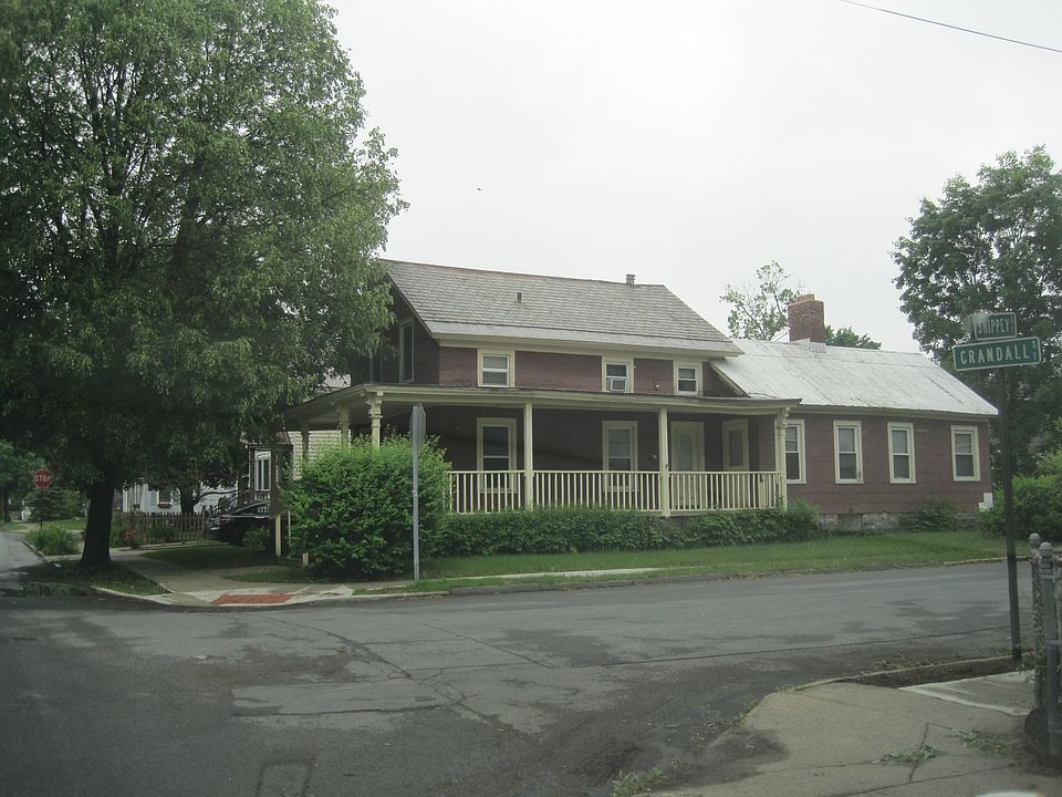 1st image of 62 Crandall St #2