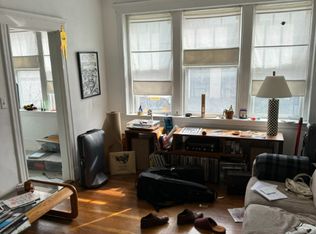 1697 Cambridge St APT 5, Cambridge, MA 02138