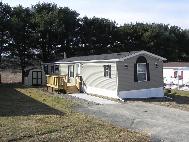 Brookside Village — Photo 13