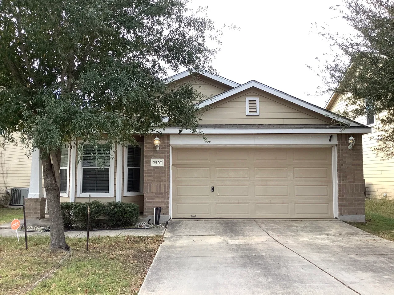 3 bed, 1494 sqft, $1,495 — Photo 2