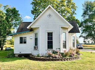 15011 E 1000 N, Hope, IN 47246