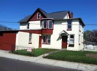 112 Penn St, Pottstown, PA 19464