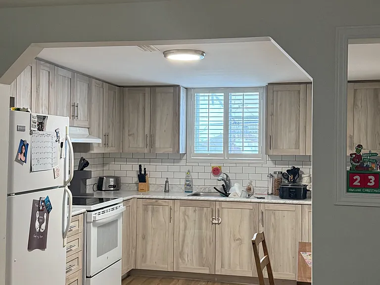 57 Simcoe Rd #BASEMENT — Photo 4