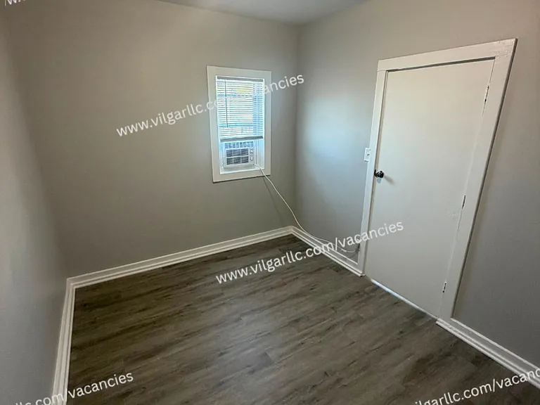 3910 Deodar St — Photo 16