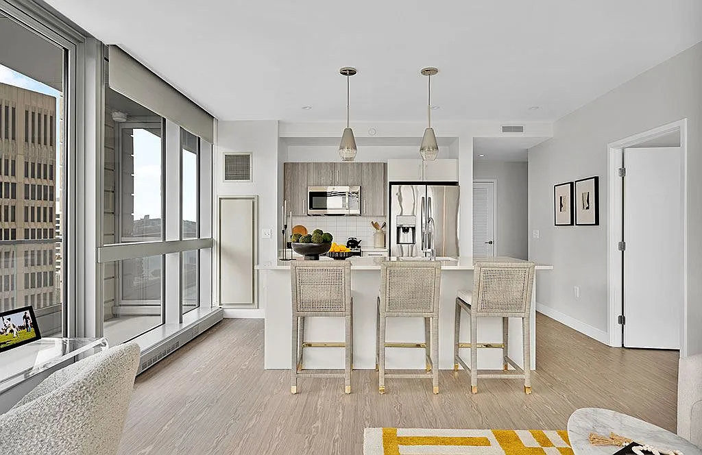 One65 Main — Photo 2