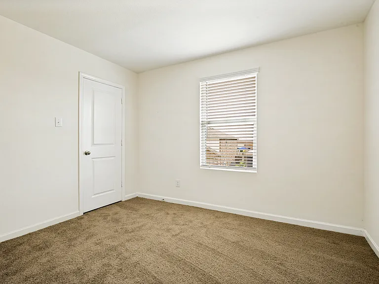 1702 Marquette Dr — Photo 19
