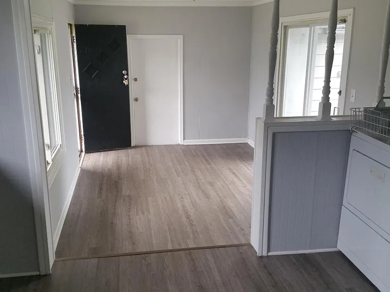 8746 Hudson Ave — Photo 10