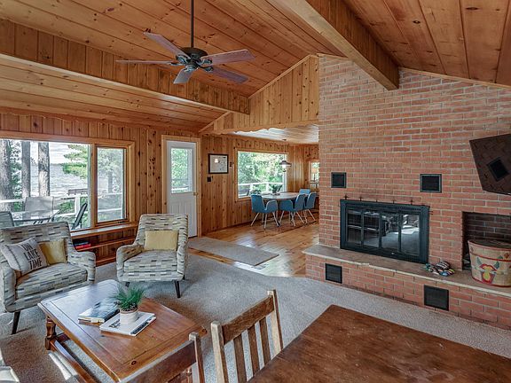 5th image of 4109 Long Beach Dr NW