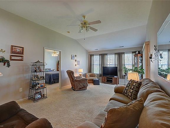 3rd image of 11501 NE Coastal Dr