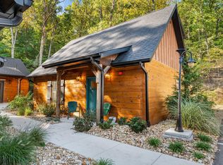 177 Campfire Pass, Hollister, MO 65672