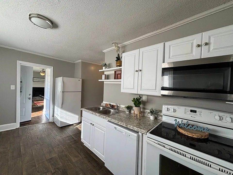 2436 Davis Park Rd