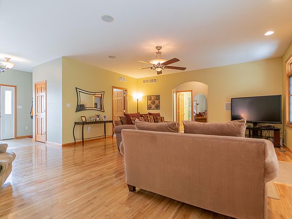 4th image of 744 Cinnamon Teal Ct