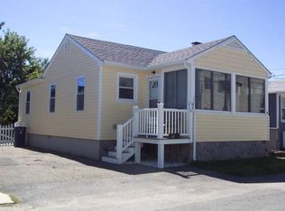 9 Fellows Ave, Hampton, NH 03842