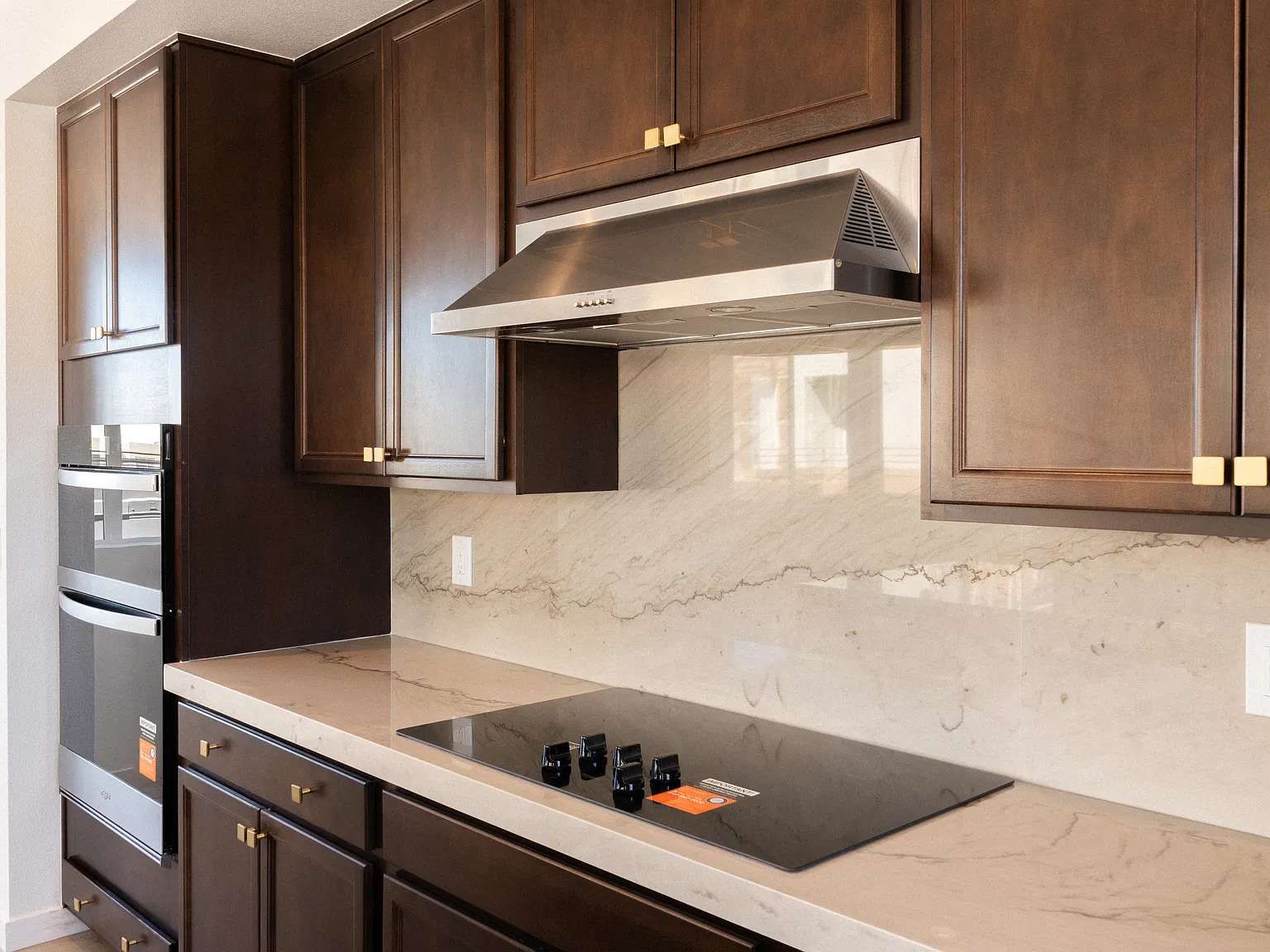 1 bed, 1003 sqft, $2,350 — Photo 2