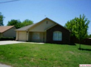 717 N Weenonah Ave, Claremore, OK 74017