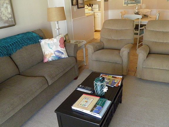 2nd image of 1440 Ocean Blvd Unit 425