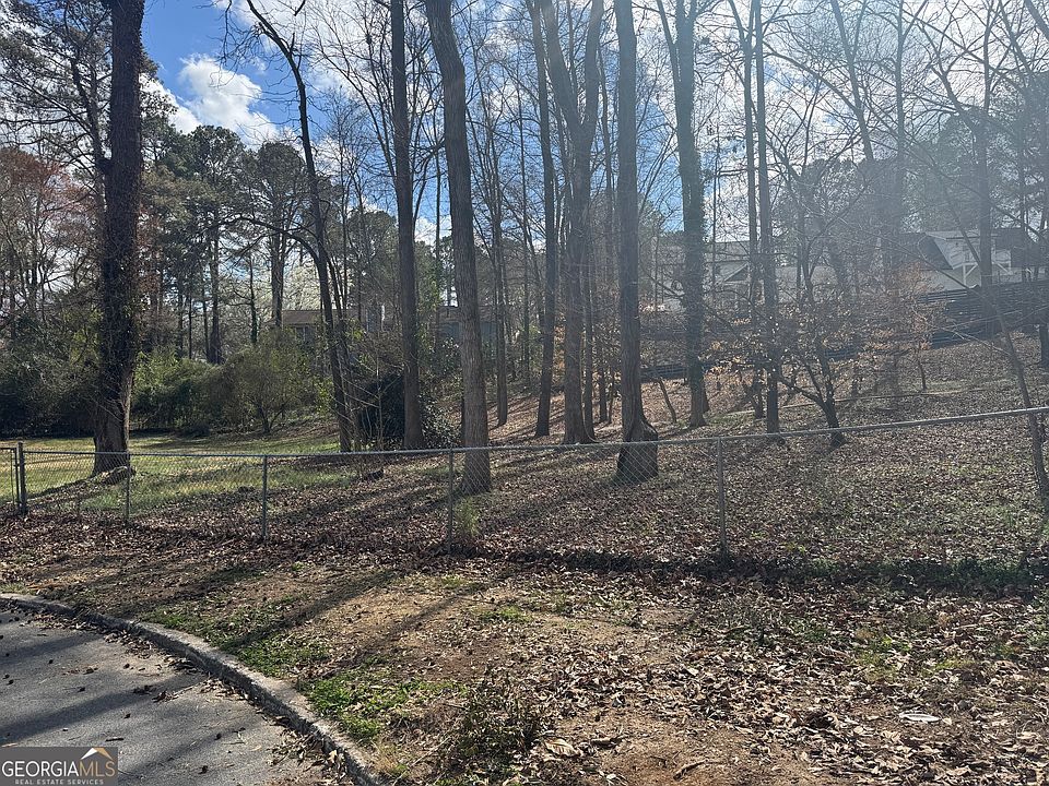 1st image of 0 Heather Rd SE