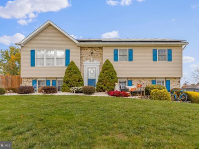 211 Colonial Dr, Shippensburg, PA, 17257
