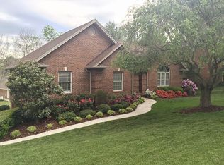 1004 Timberidge Trl, Kingsport, TN 37660