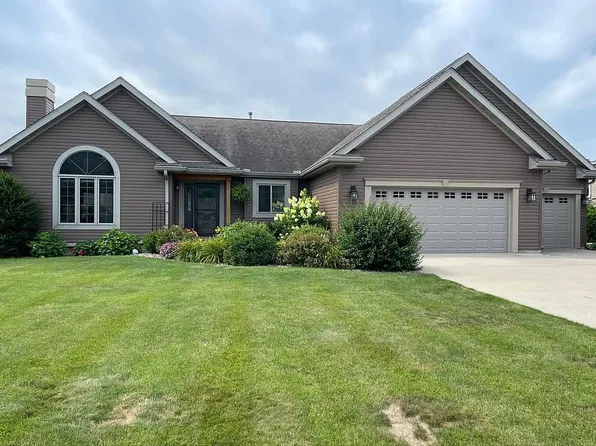 27 Hickory Hls, Geneseo, IL 61254