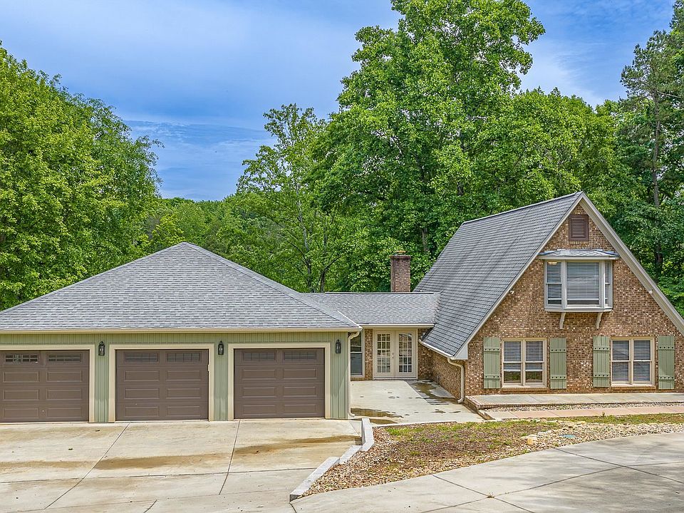 1st image of 111 Englewood Dr
