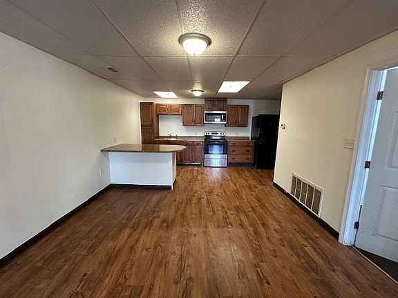 3rd image of 218 W 5th St APT C