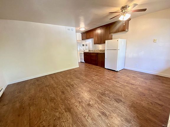 4th image of 525 E Harrison St #103