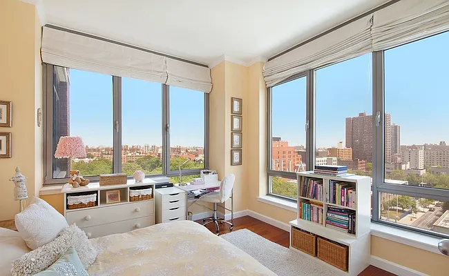 Rented by Compass | media 12