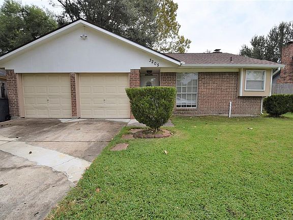 4th image of 3205 Mariner Dr