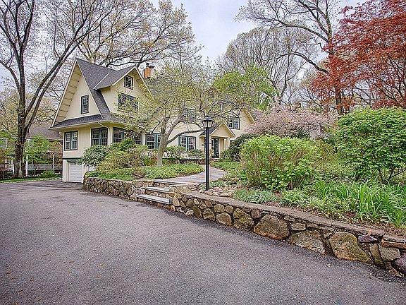 4th image of 75 Pollard Rd