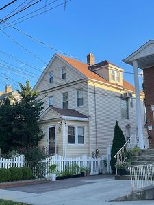 150-28 17th Rd, Whitestone, NY, 11357