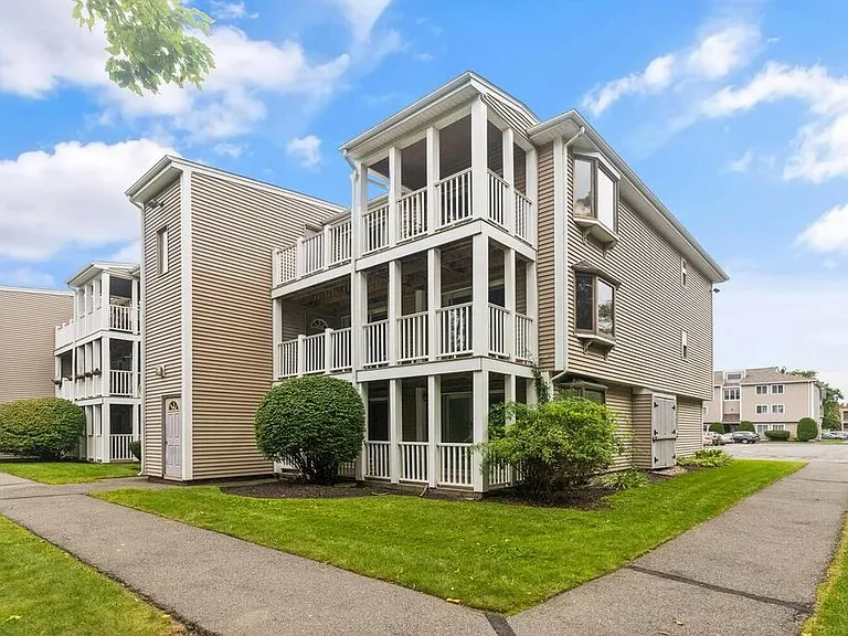 18 Leverett Ave #7 — Photo 14