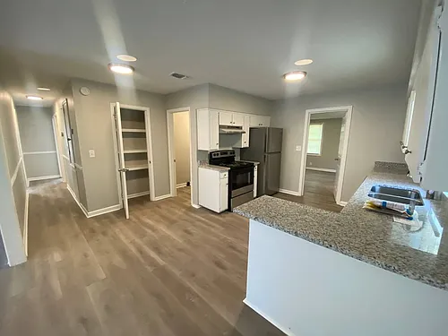 124 Lee Road 296 #124B Photo 1