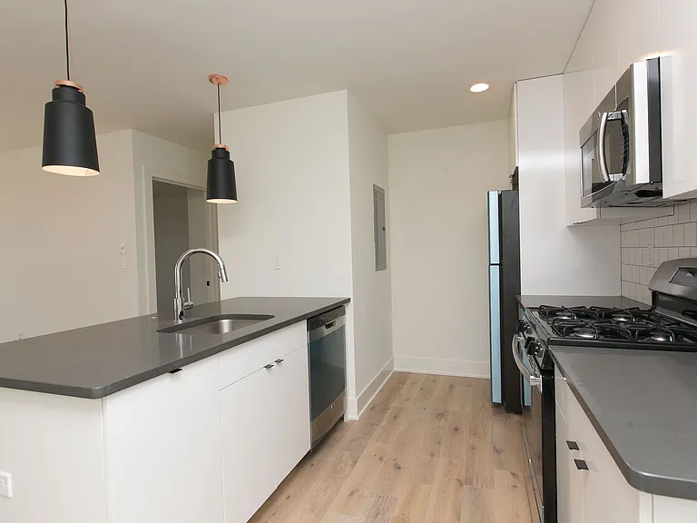 2431 Frankford Ave #4 — Photo 4