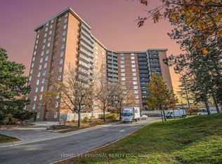 2000 Jasmine Cres #1403, Ottawa, ON K1J 8K4